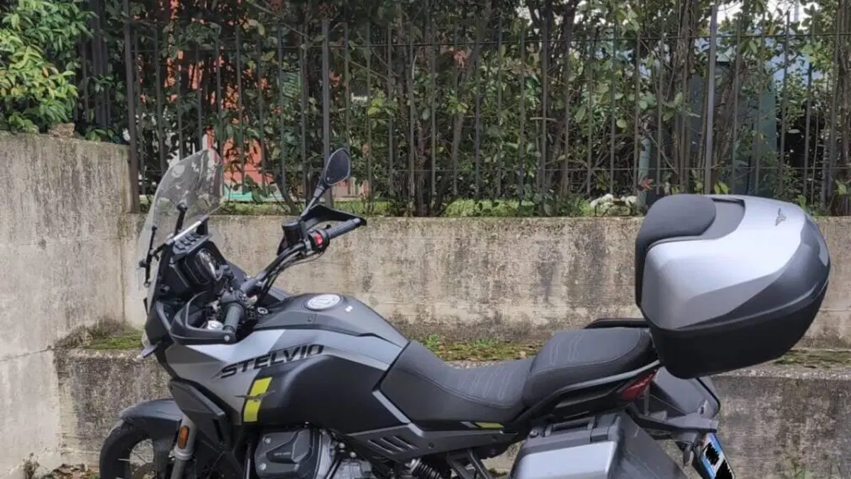 Moto Guzzi Stelvio PFF (2024 - 26)  (2)