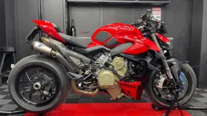 Ducati Streetfighter V4 (2023 - 24)  (2)