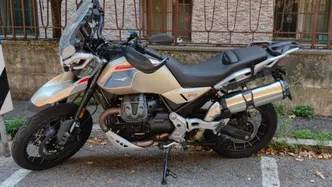 Moto Guzzi V85 TT Travel (2024 - 26) usata