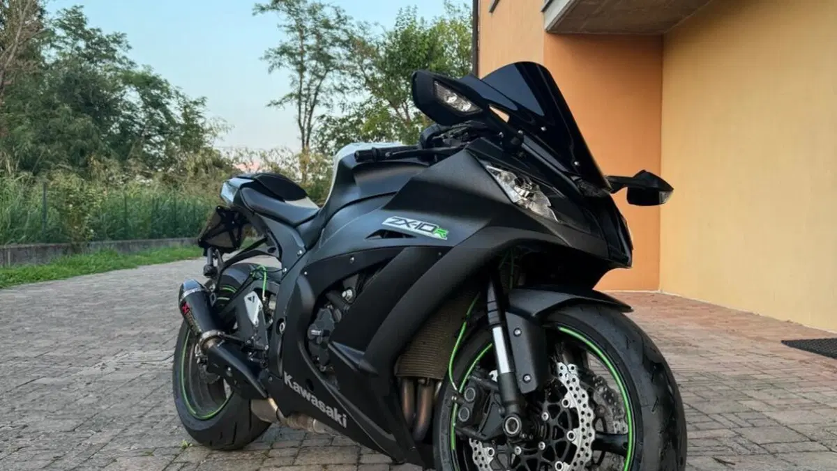 Kawasaki Ninja 1000 ZX-10R (2011 - 15)  (2)
