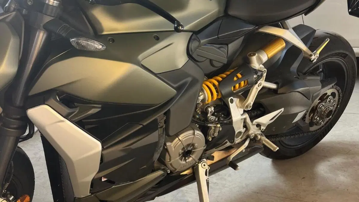 Ducati Streetfighter V2 (2022 - 24)  (2)