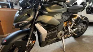 Ducati Streetfighter V2 (2022 - 24)  (3)