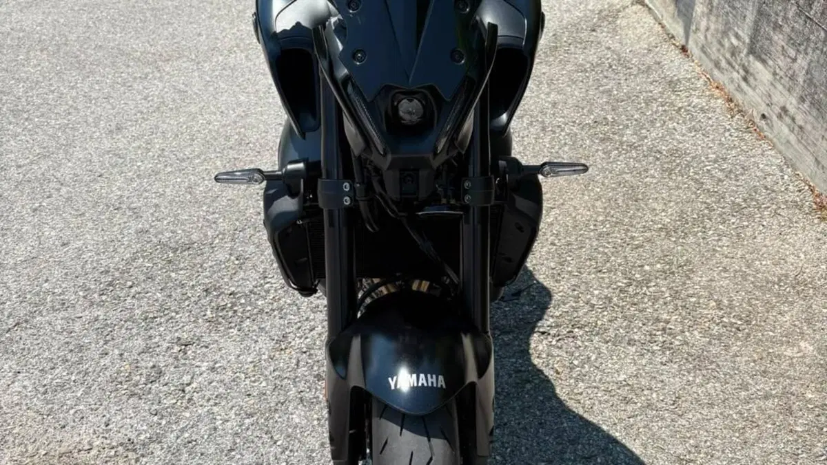 Yamaha MT-09 (2021 - 23)  (2)