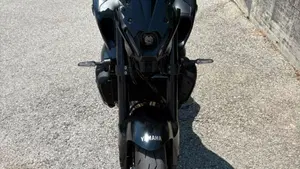 Yamaha MT-09 (2021 - 23)  (2)