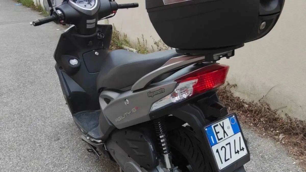 Kymco Agility 200i R16 + (2021 - 25)  (2)
