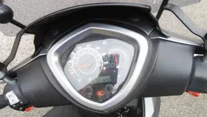 Kymco Agility 200i R16 + (2021 - 25)  (5)