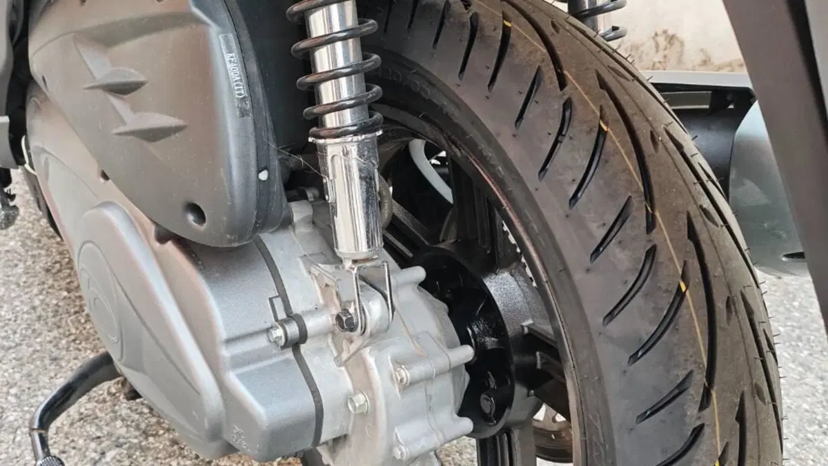 Kymco Agility 200i R16 + (2021 - 25)  (6)