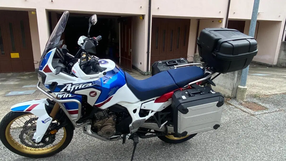 Honda Africa Twin CRF 1000L Adventure Sports Travel Edition (2019)  (2)