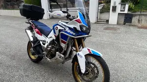Honda Africa Twin CRF 1000L Adventure Sports Travel Edition (2019)  (7)