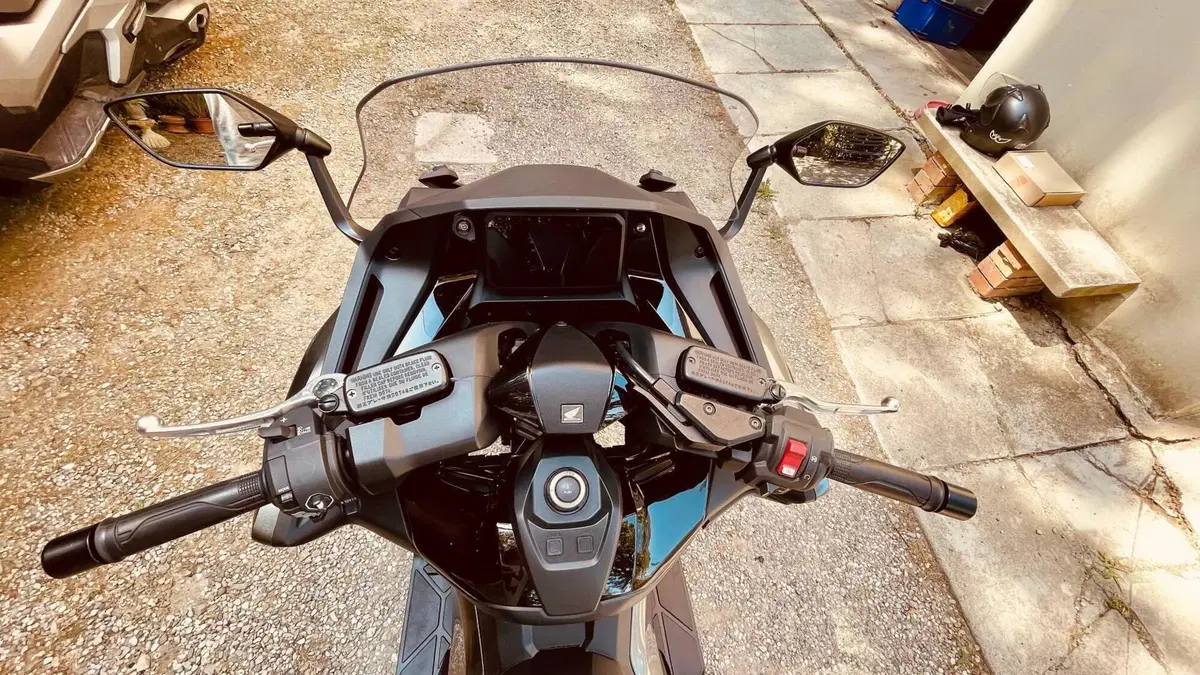 Honda Forza 750 (2025 - 26)  (12)
