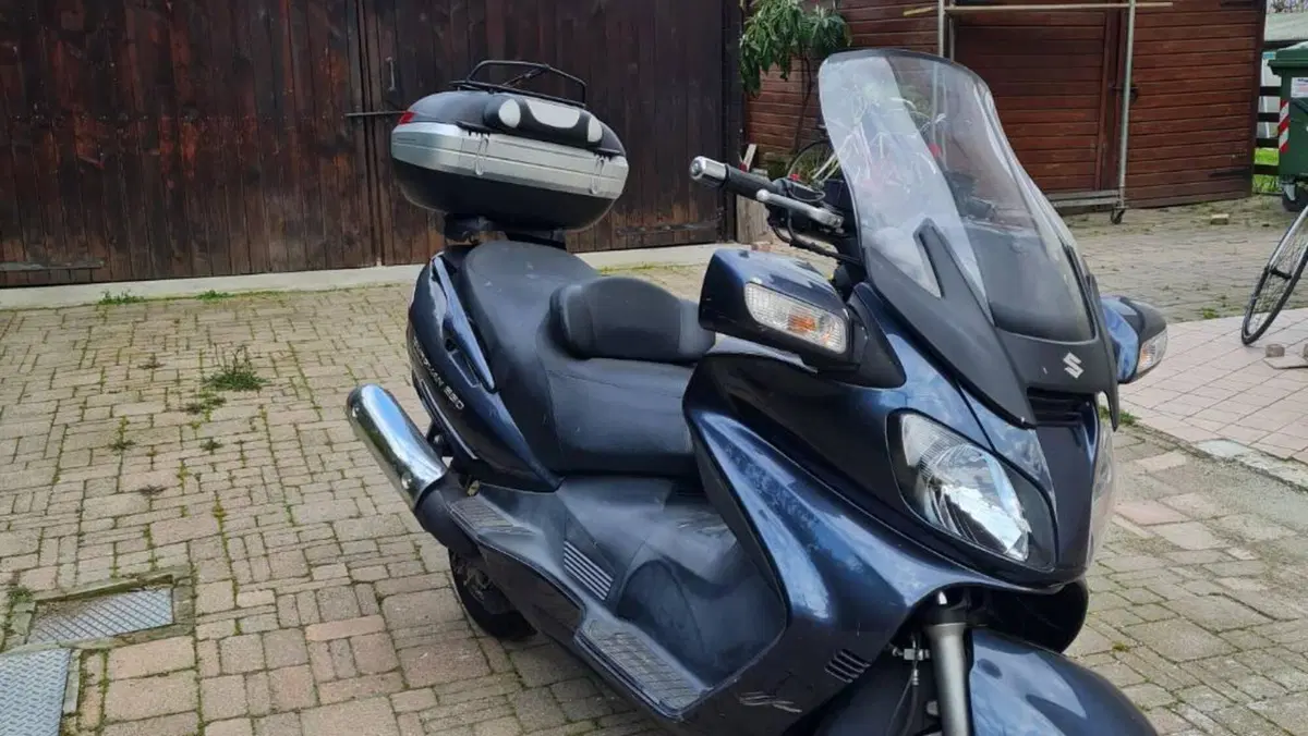 Suzuki Burgman AN 650 (2013 - 15)  (2)