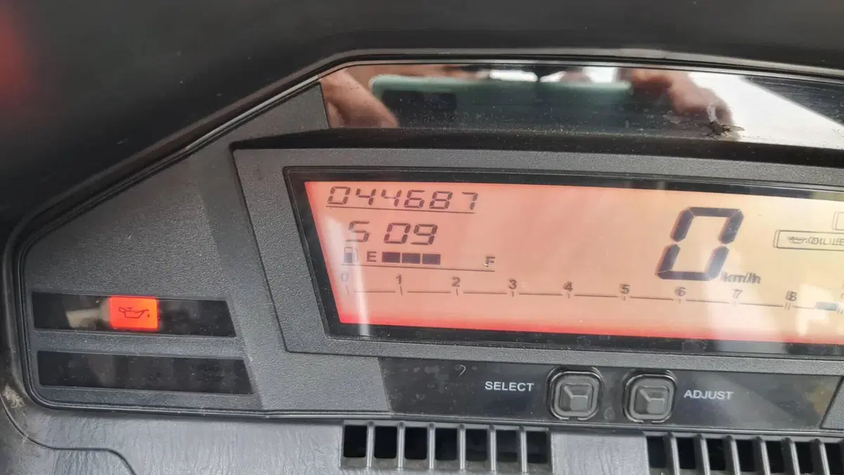 Suzuki Burgman AN 650 (2013 - 15)  (4)