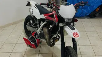 Husqvarna SM 125 (2010 - 12) usata