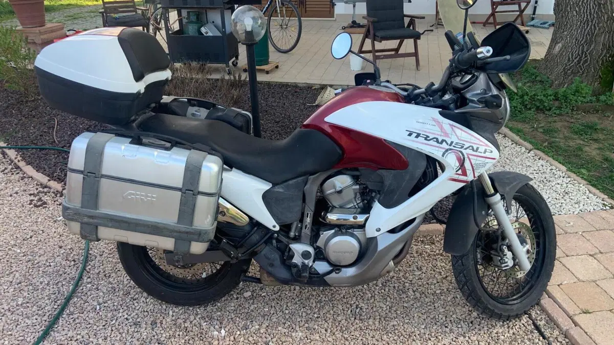 Honda Transalp XL 700 V (2007 - 2013)  (3)
