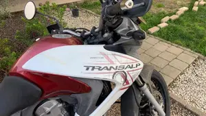 Honda Transalp XL 700 V (2007 - 2013)  (5)
