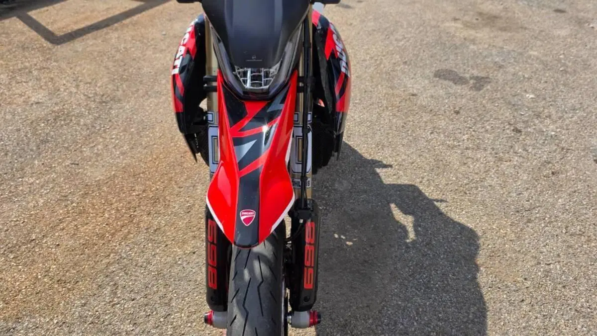 Ducati Hypermotard 698 Mono RVE (2024 - 26)  (2)