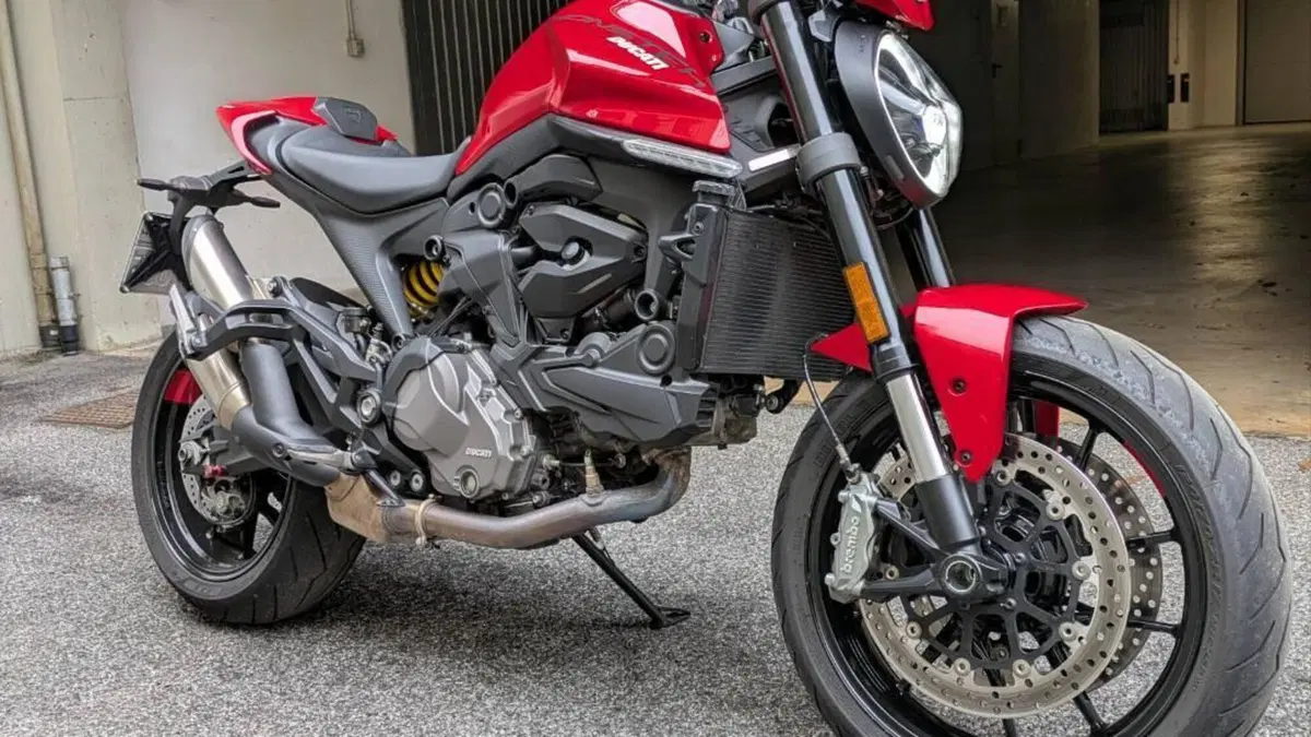Ducati Monster 937 + (2021 - 25)  (6)