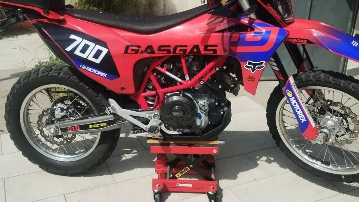 GASGAS ES 700 (2022 - 26)  (4)