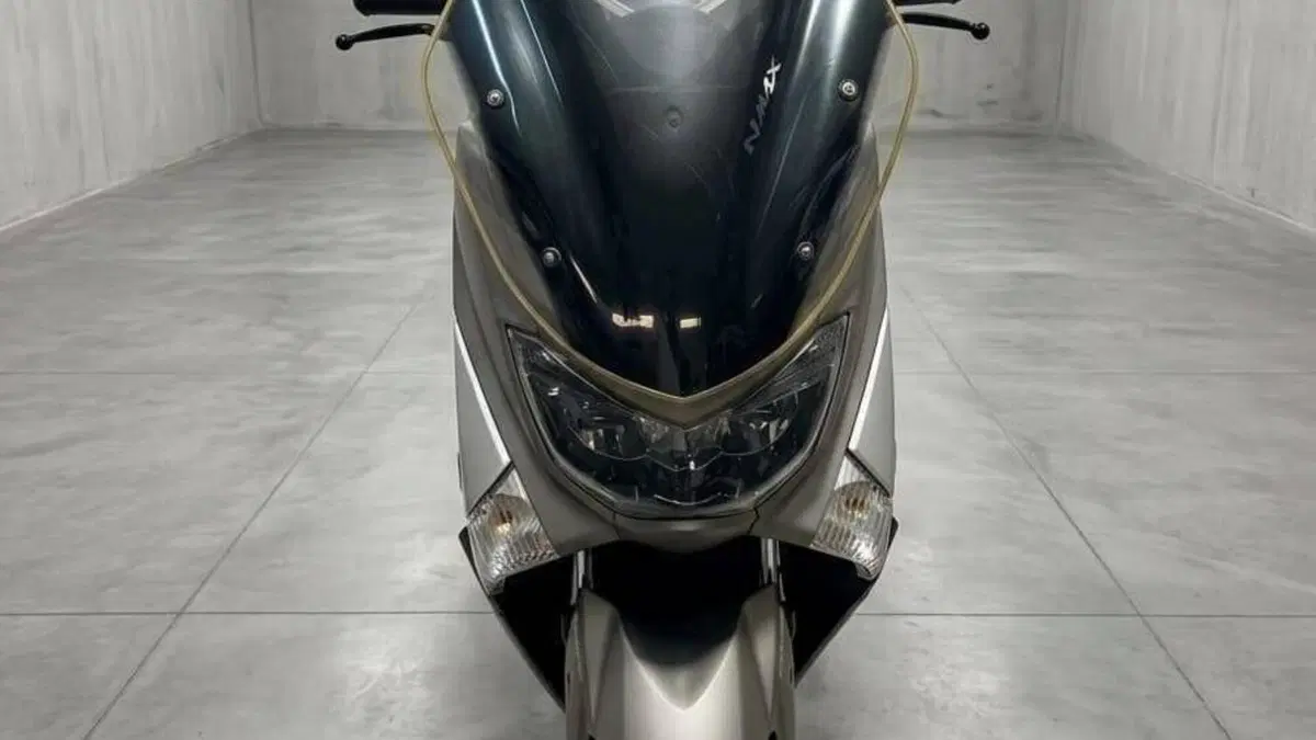 Yamaha N-Max 125 (2015 - 17)  (2)