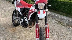 Fantic Motor XMF 125 Motard Performance 4T (2023 - 24)  (5)