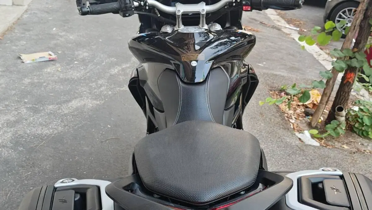 MV Agusta Turismo Veloce 800 R (2023 - 26)  (4)