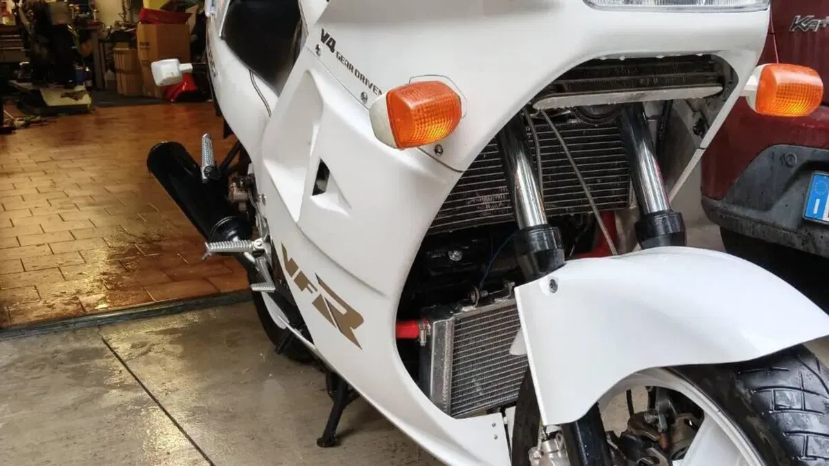 Honda   (2)