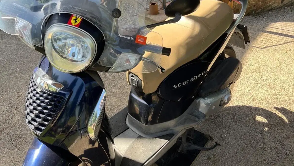Aprilia Scarabeo 200 i.e. (2009 - 11)  (3)