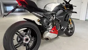 Ducati Panigale V4 1100 SP2 (2022 - 23)  (9)