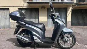 Honda SH 125 i (2009 - 12)  (3)