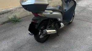 Honda SH 125 i (2009 - 12)  (9)