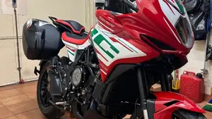 MV Agusta Turismo Veloce 800 RC SCS (2022 - 26)  (3)