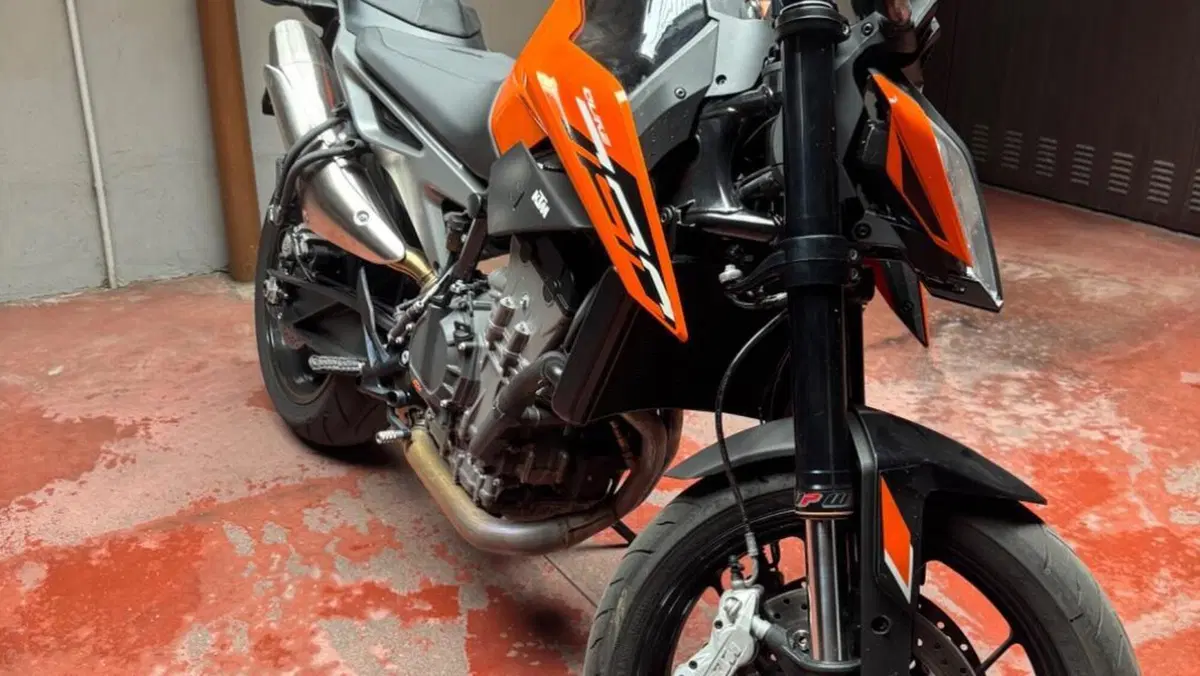 KTM 790 Duke L (2023 - 24)  (3)