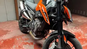 KTM 790 Duke L (2023 - 24)  (3)