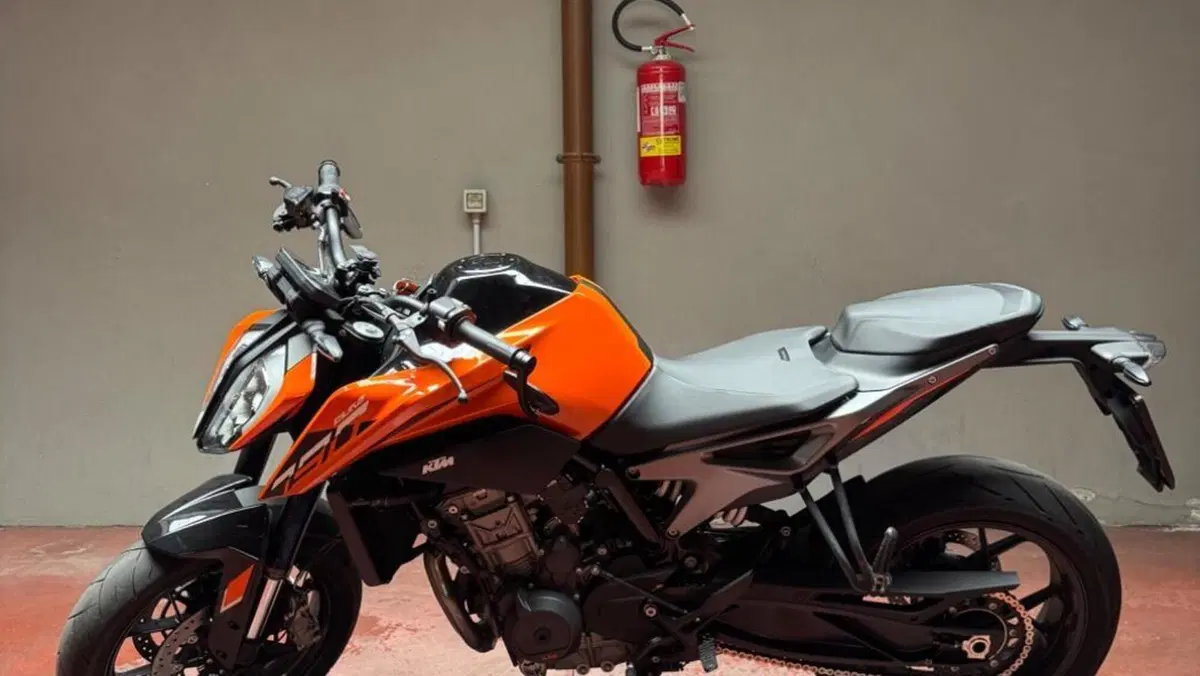 KTM 790 Duke L (2023 - 24)  (4)