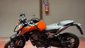 KTM 790 Duke L (2023 - 24)  (4)
