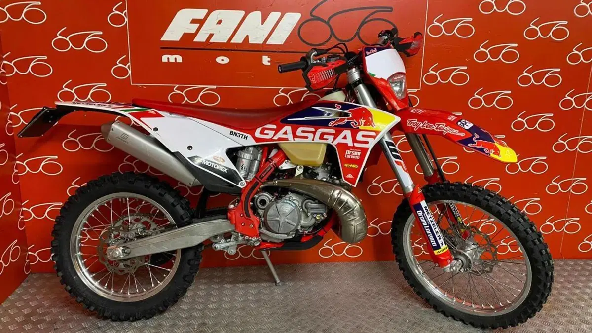 GASGAS EC 300 (2022) 