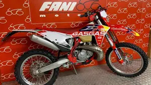 GASGAS EC 300 (2022)  (3)