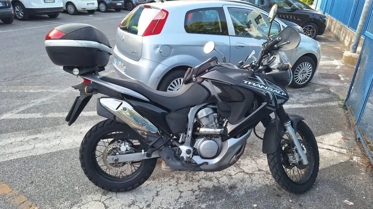Honda Transalp XL 700 V (2007 - 2013)  (2)