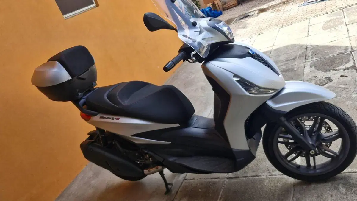 Piaggio Beverly 300 S ABS-ASR (2021 - 25)  (5)