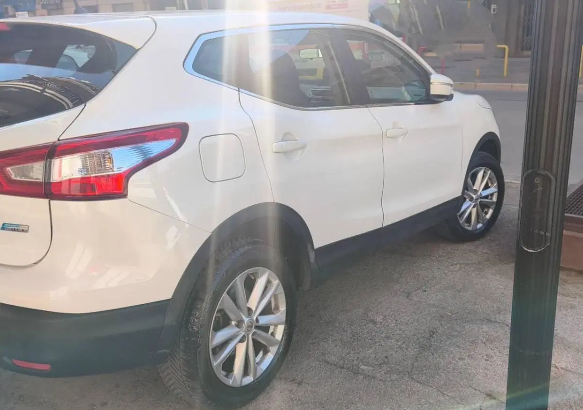 Nissan Qashqai 1.5 dCi Acenta (6)