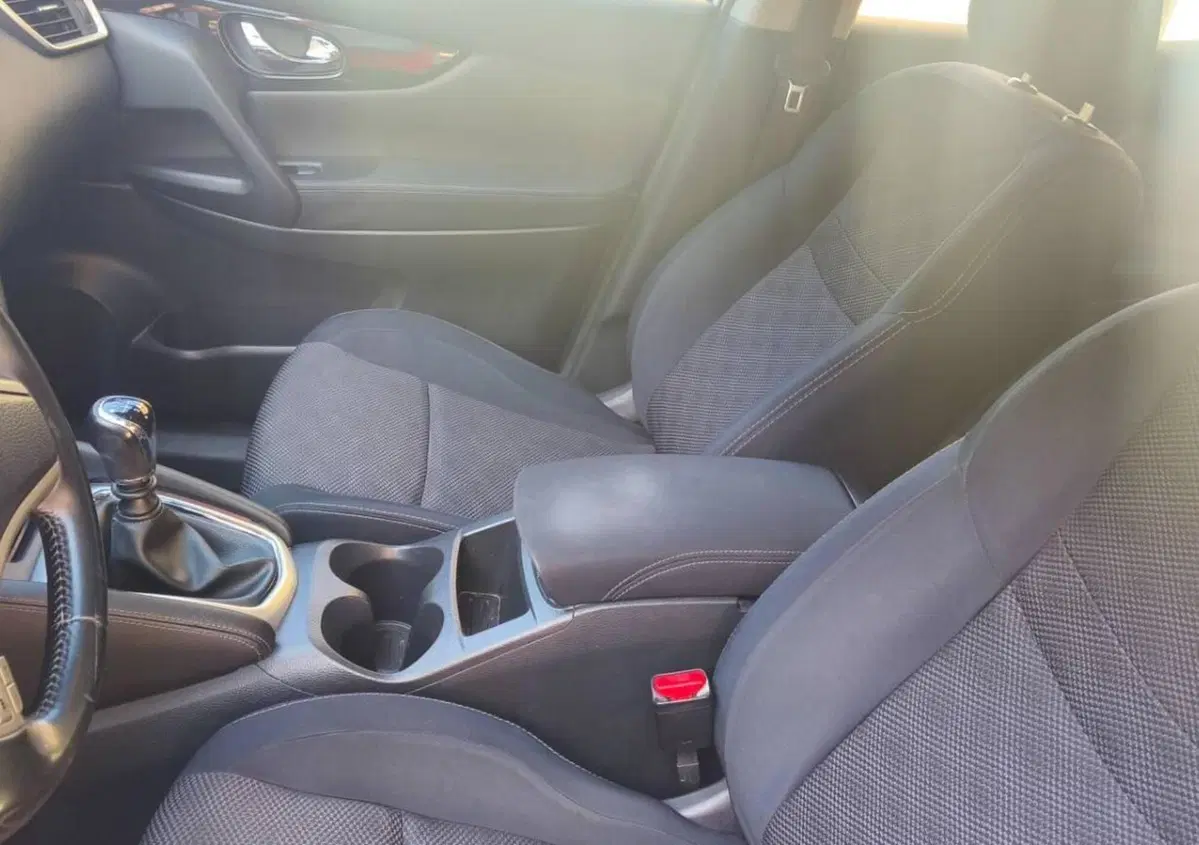 Nissan Qashqai 1.5 dCi Acenta (12)