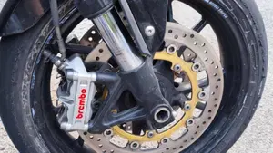 Triumph Speed Triple 1050 (2005 - 11)  (10)