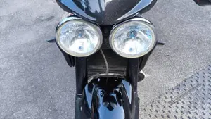 Triumph Speed Triple 1050 (2005 - 11)  (11)