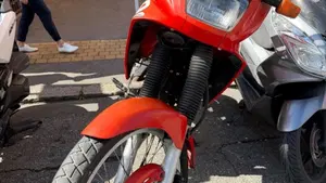 Suzuki   (4)