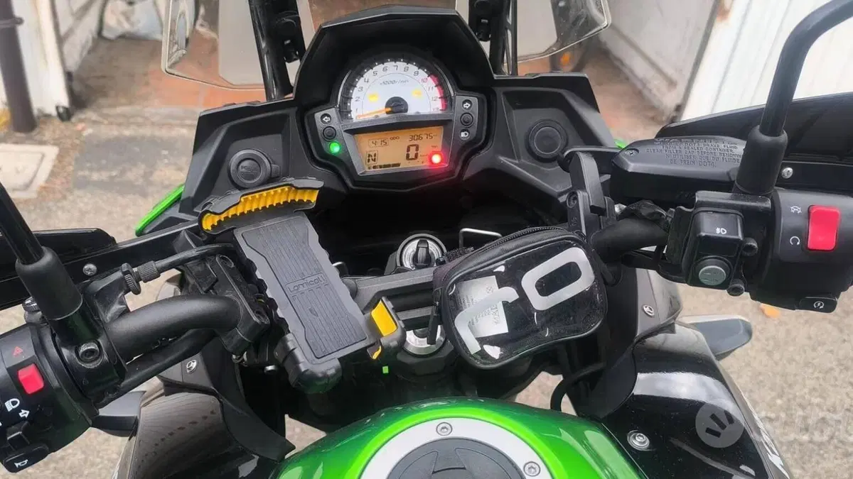 Kawasaki Versys 650 Grand Tourer (2021) 