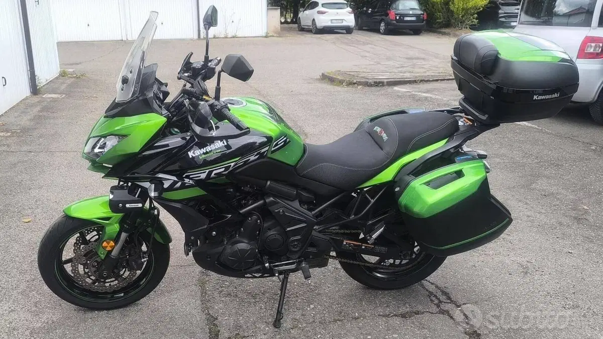 Kawasaki Versys 650 Grand Tourer (2021)  (3)