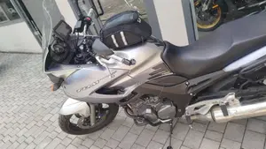 Yamaha TDM 900 (2002 - 14)  (2)