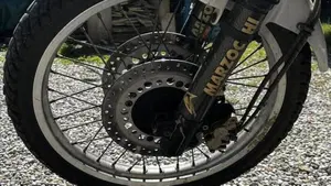 Honda Africa Twin XRV 750 (1996 - 02)  (3)