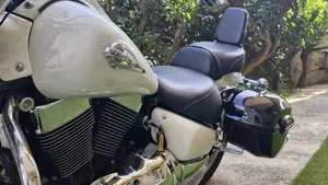 Suzuki Intruder C 1500 T (2013 - 16)  (3)