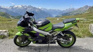 Kawasaki Ninja 900 ZX-9R (1998 - 01)  (2)